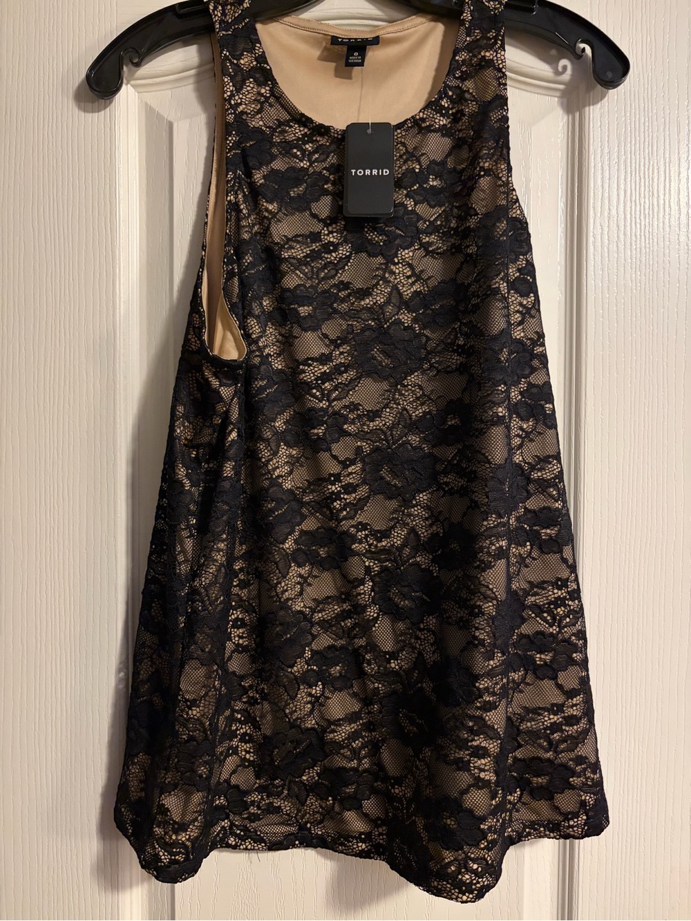 NWT Torrid Black Lace Overlay Tank Top Size 0 Large 12 14